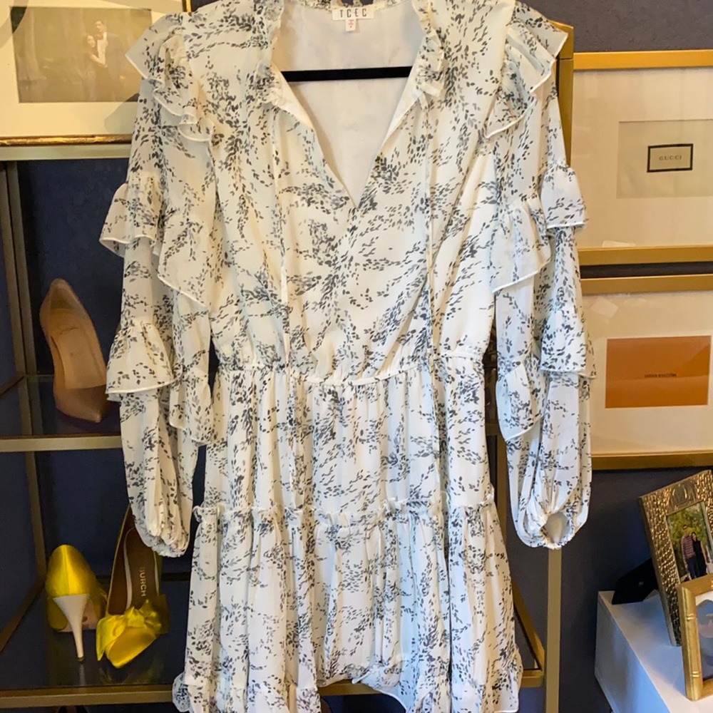 White ruffle dress NWOT and stunning